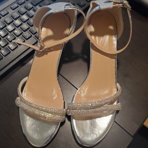 Silver Pumps - Sparkle with a chunky heel
